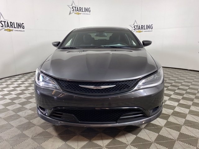 Pre-Owned 2015 Chrysler 200