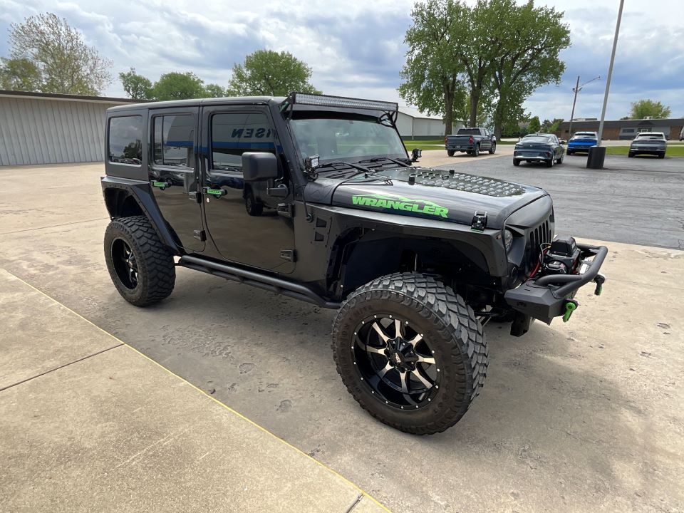 Used 2012 Jeep Wrangler Unlimited Sport with VIN 1C4HJWDG0CL131183 for sale in Fairbury, IL