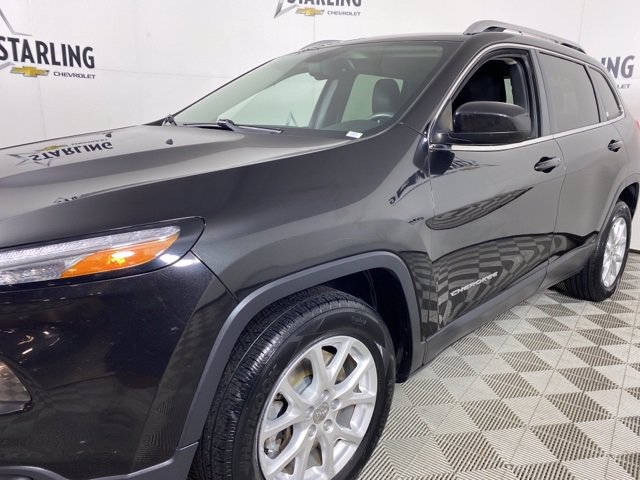 Pre-Owned 2014 Jeep Cherokee