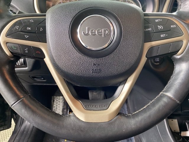 Pre-Owned 2016 Jeep Cherokee