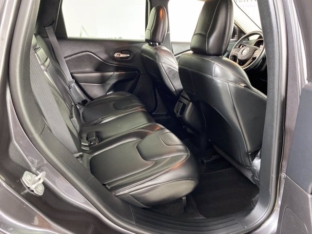 Pre-Owned 2016 Jeep Cherokee