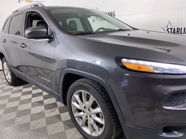 Pre-Owned 2016 Jeep Cherokee