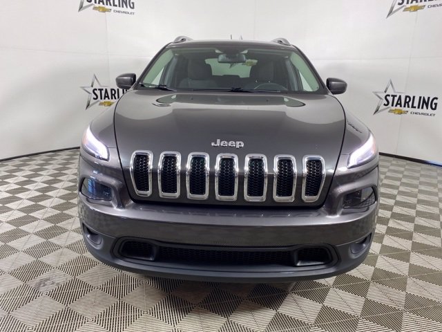 Pre-Owned 2017 Jeep Cherokee