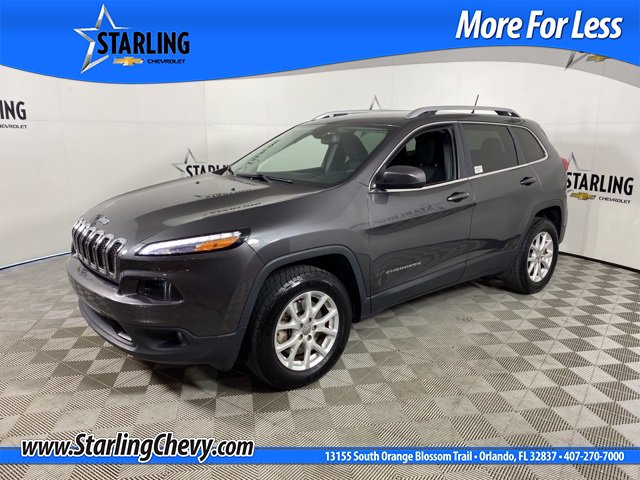 Pre-Owned 2017 Jeep Cherokee Wagon 4 Dr.
