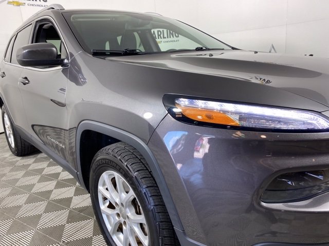Pre-Owned 2017 Jeep Cherokee