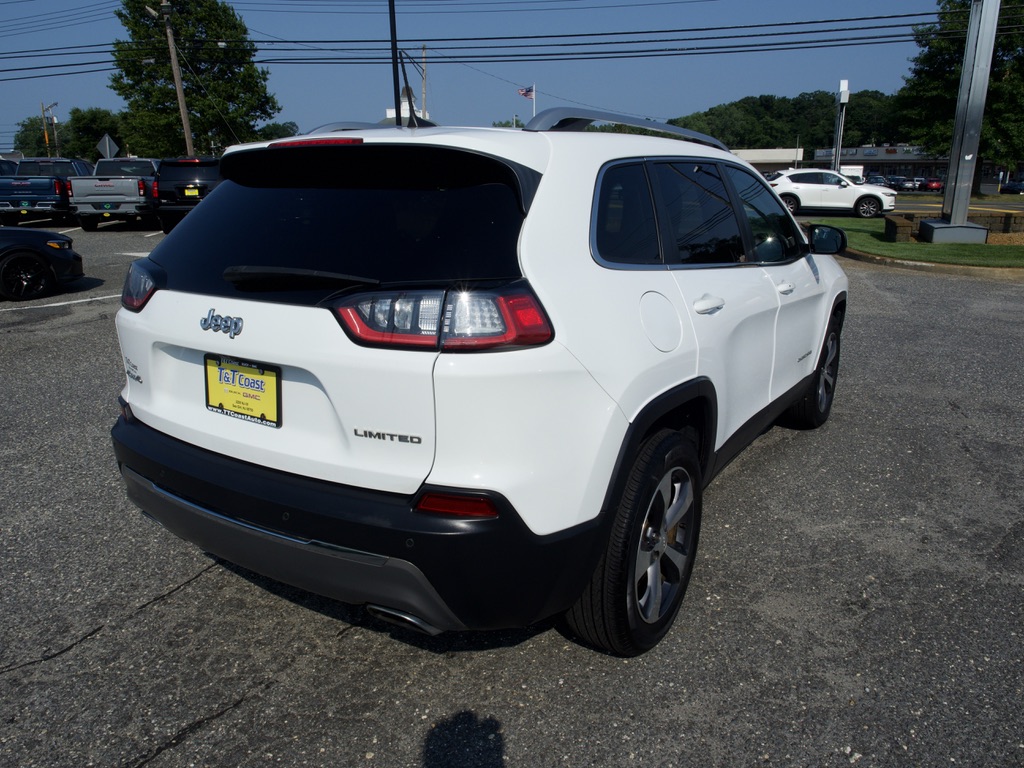 Used 2019 White Jeep Limited 4x4 image 6