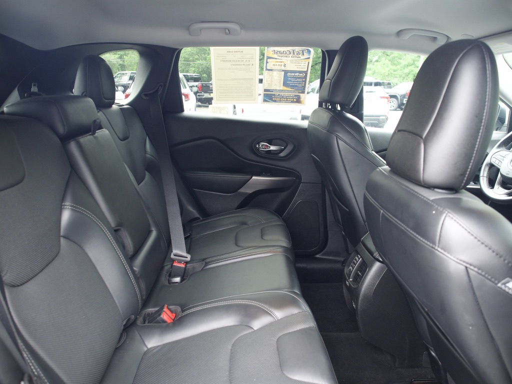2021 Jeep Cherokee Latitude Lux - Photo 30