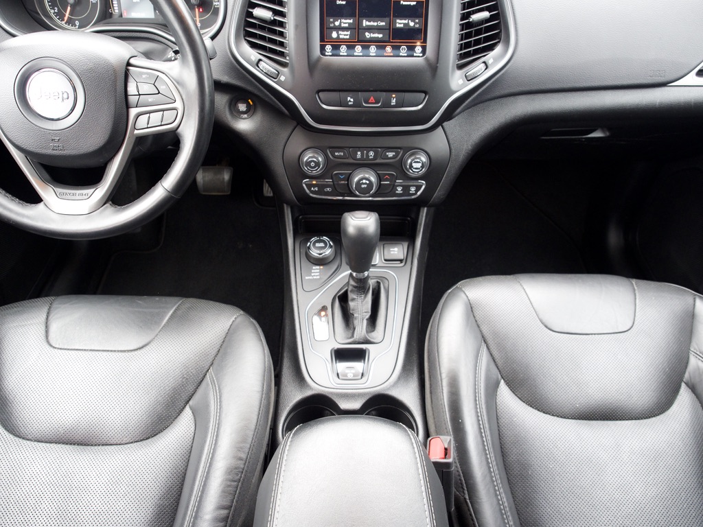 2021 Jeep Cherokee Latitude Lux - Photo 28