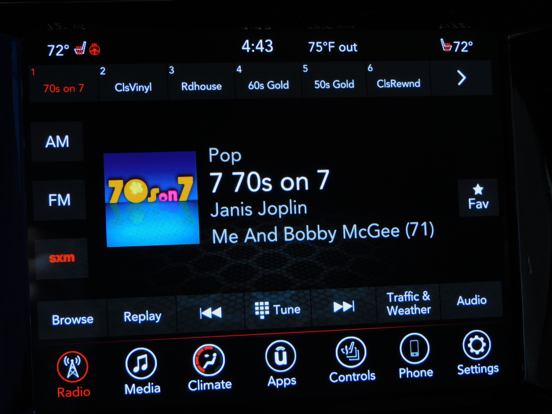 2022 Dodge Durango GT Plus photo 3