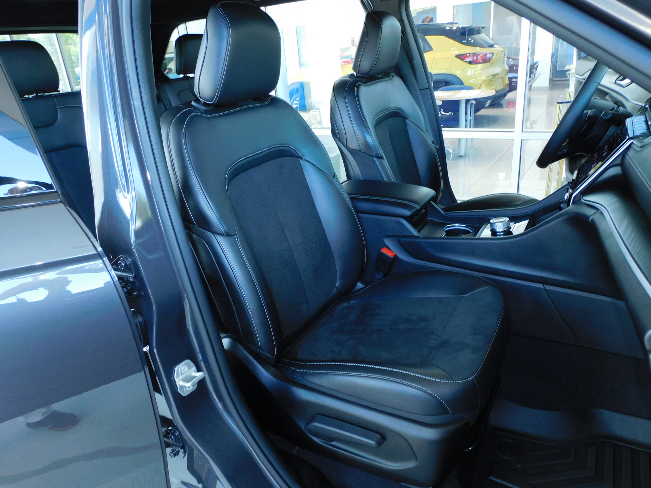 2023 Jeep Grand Cherokee Altitude X photo 22