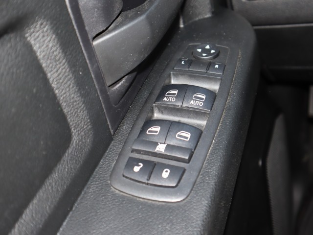 Used 2018 WHITE Ram Express image 17