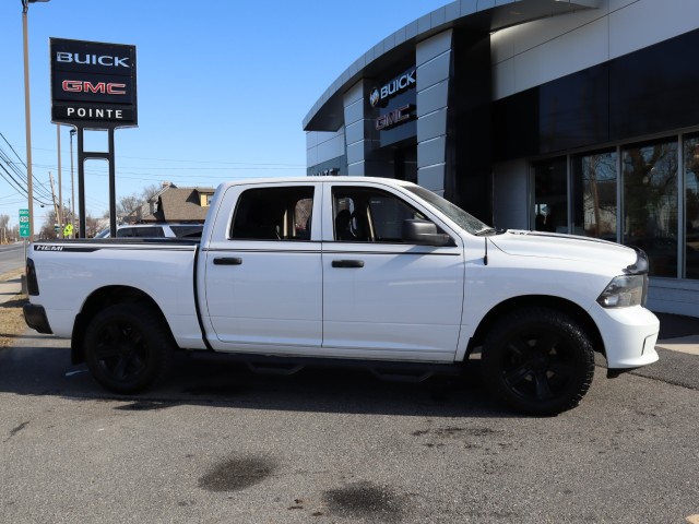 Used 2018 WHITE Ram Express image 3