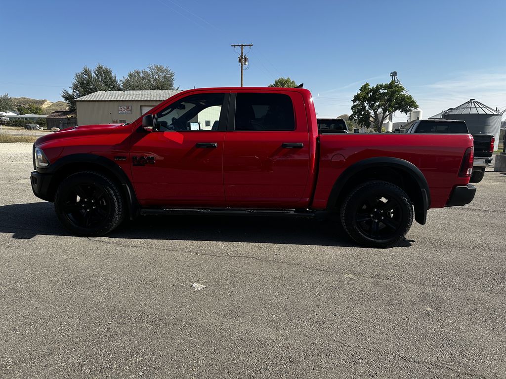 2022 Ram 1500 Classic SLT photo 4