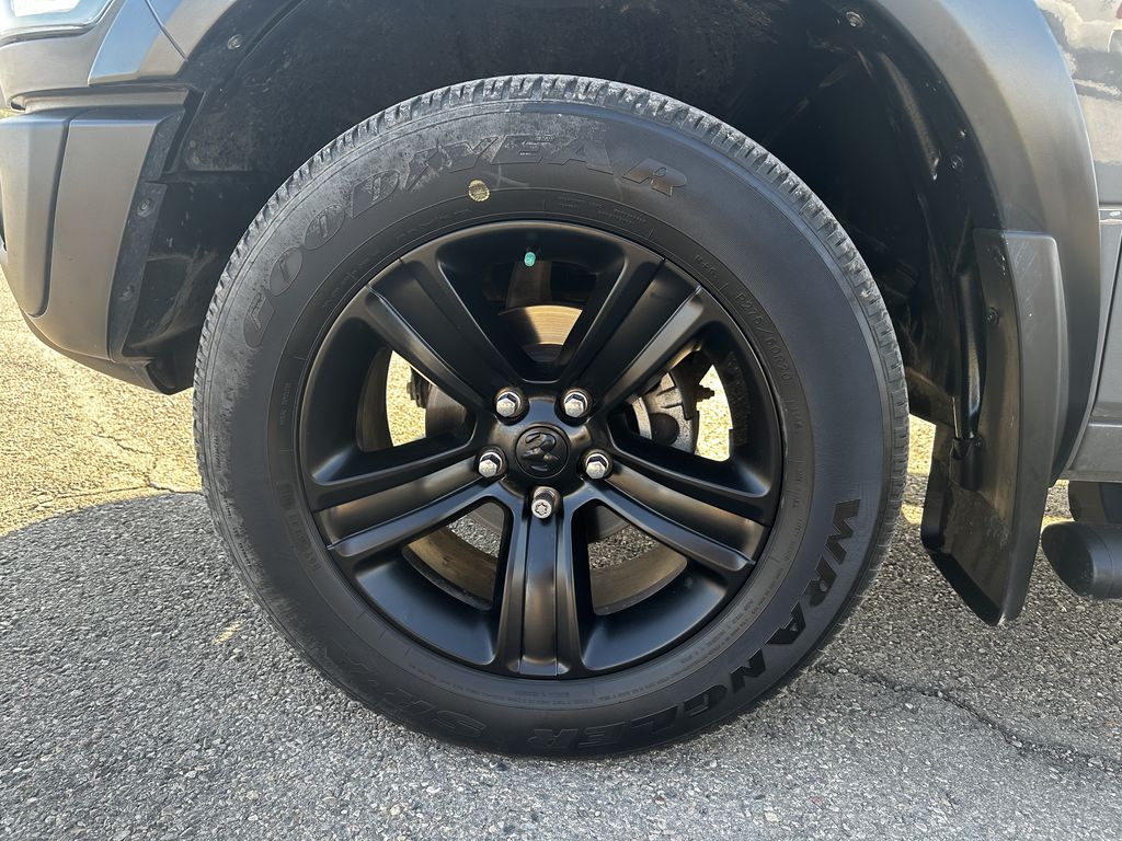 2022 Ram 1500 Classic SLT photo 23