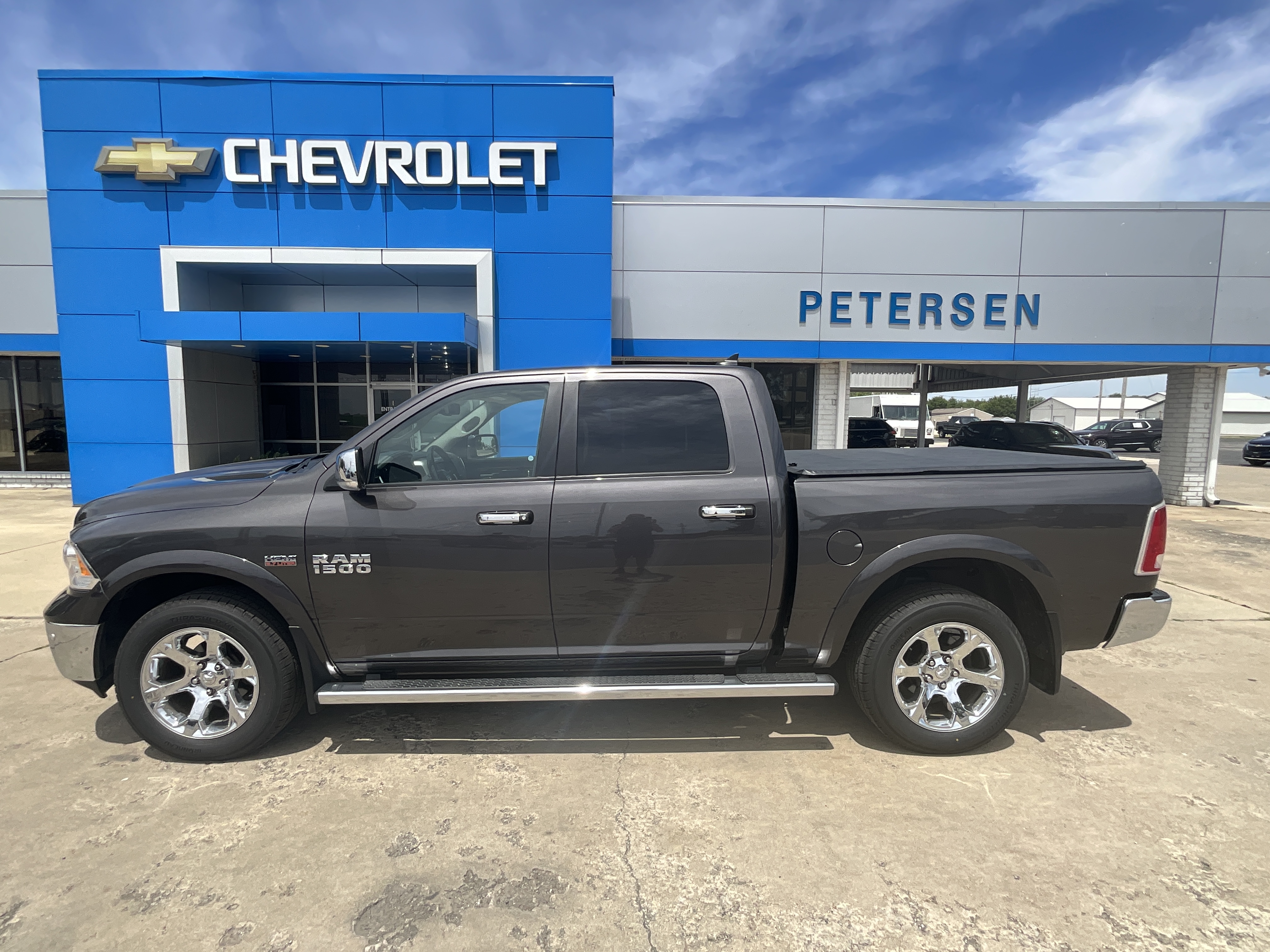 Used 2014 RAM Ram 1500 Pickup Laramie with VIN 1C6RR7NT7ES282827 for sale in Fairbury, IL