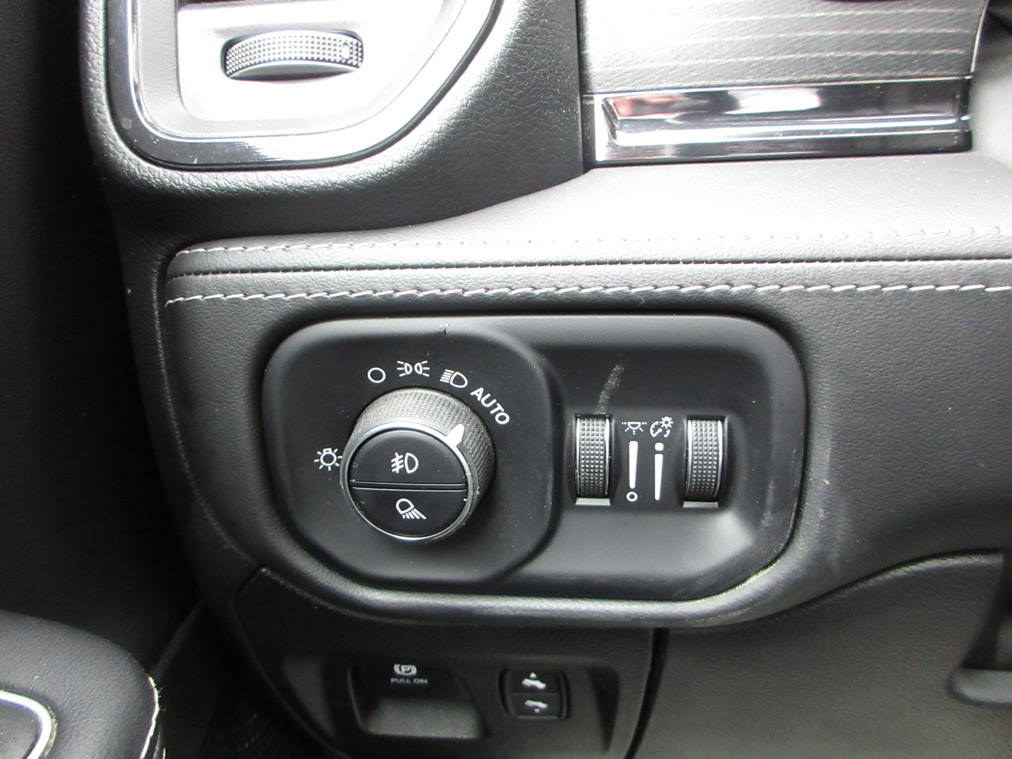 2024 RAM Ram 1500 Pickup Limited - Photo 12