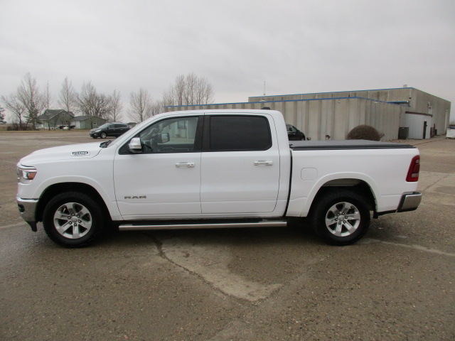 2022 Ram 1500 Laramie photo 2