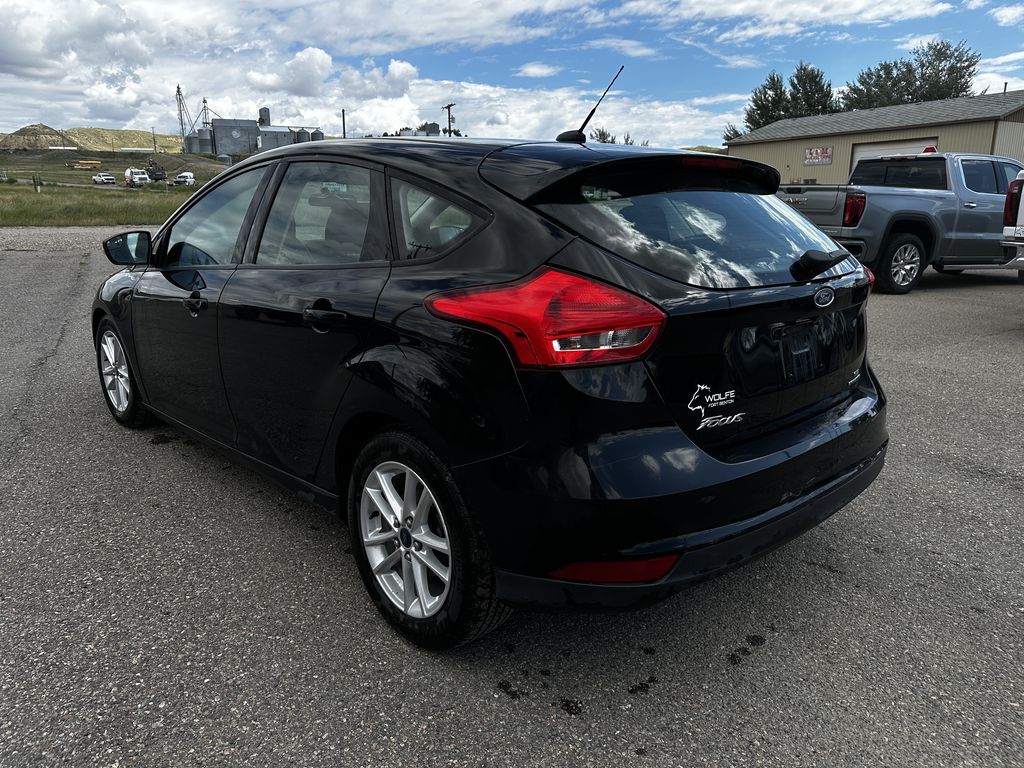 2016 Ford Focus SE photo 5