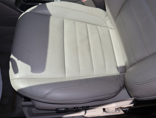 Used 2015 WHITE Ford SEL image 18