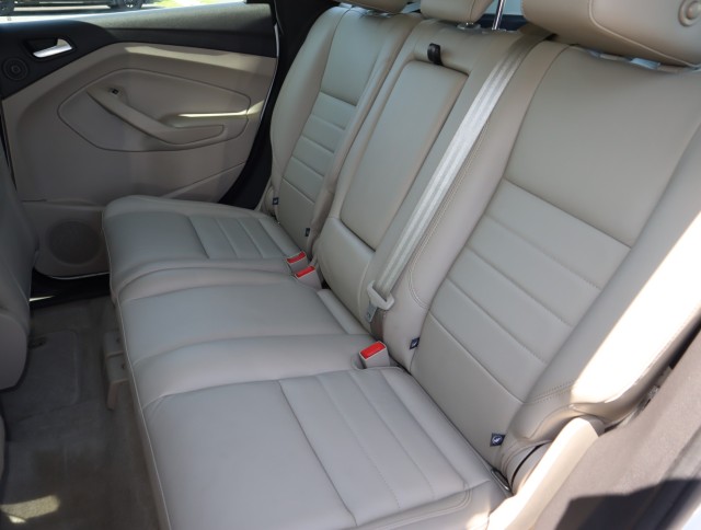 Used 2015 WHITE Ford SEL image 16