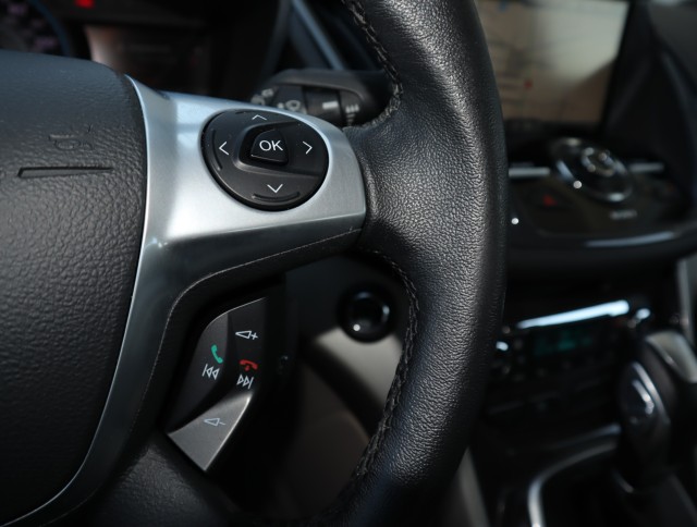 Used 2015 WHITE Ford SEL image 25