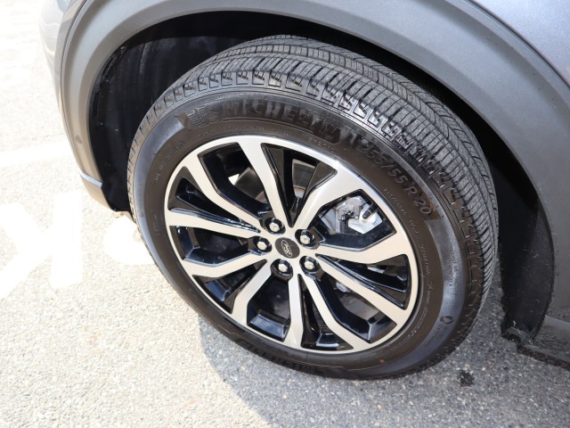 Used 2021 GRAY Ford ST image 33
