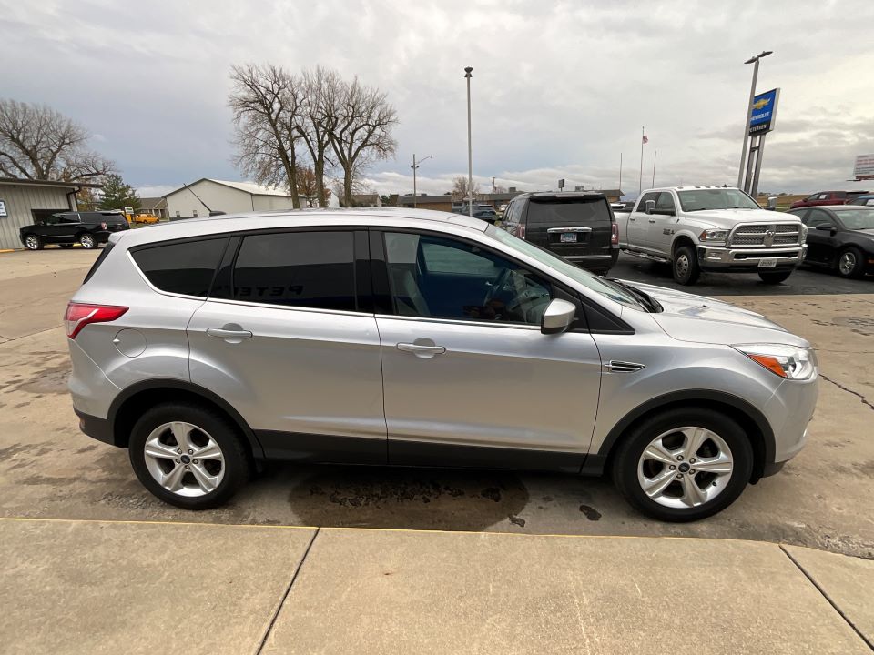 Used 2015 Ford Escape SE with VIN 1FMCU0G79FUC25244 for sale in Fairbury, IL