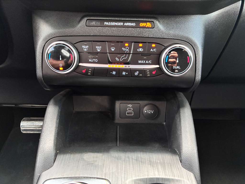 2024 Ford Escape ST-Line - Photo 17