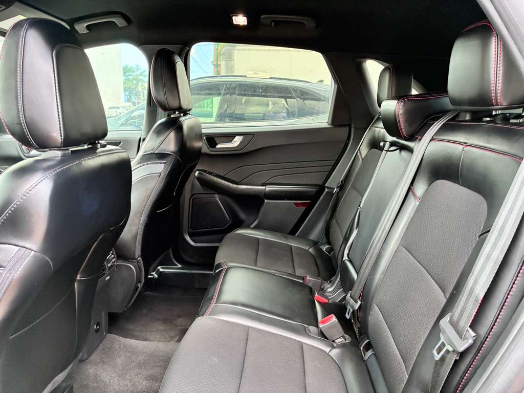 2024 Ford Escape ST-Line - Photo 21