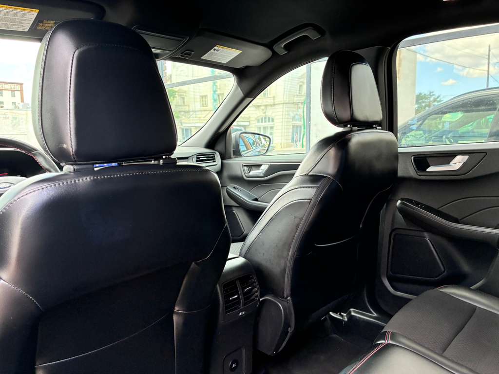 2024 Ford Escape ST-Line - Photo 19