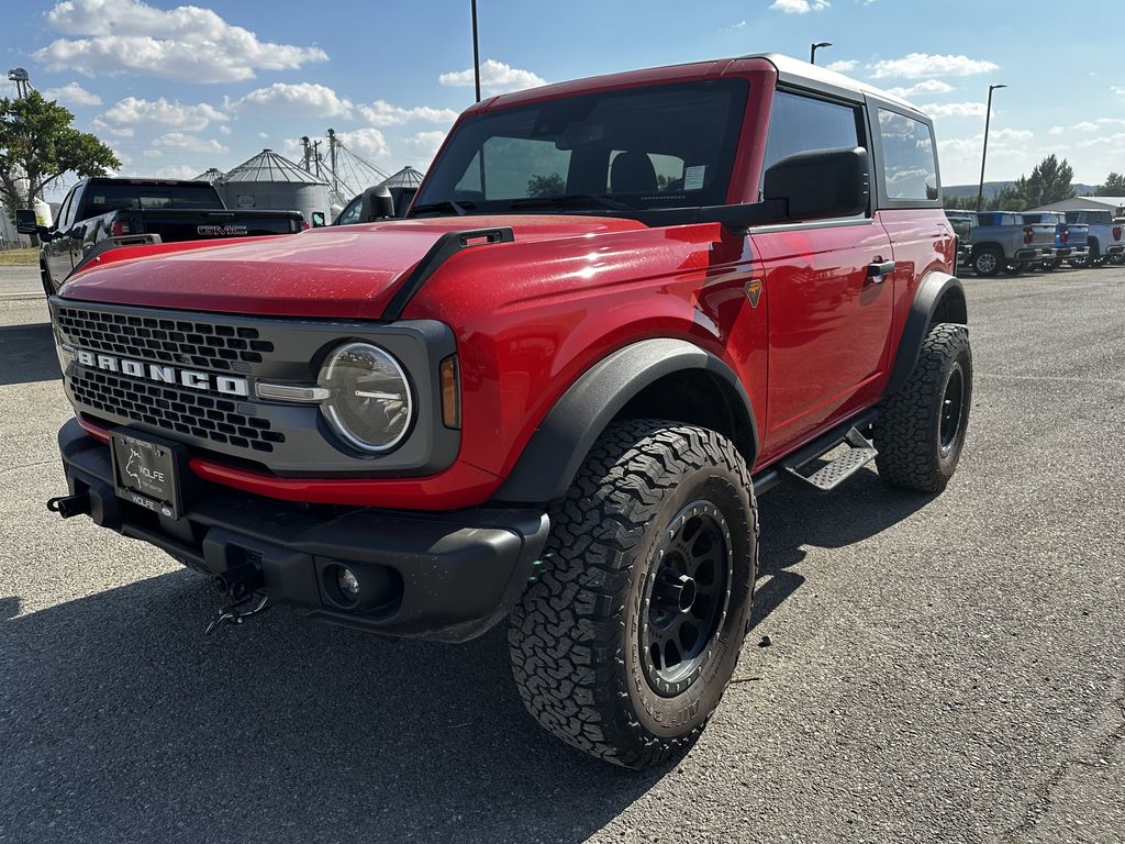 2023 Ford Bronco Badlands photo 3