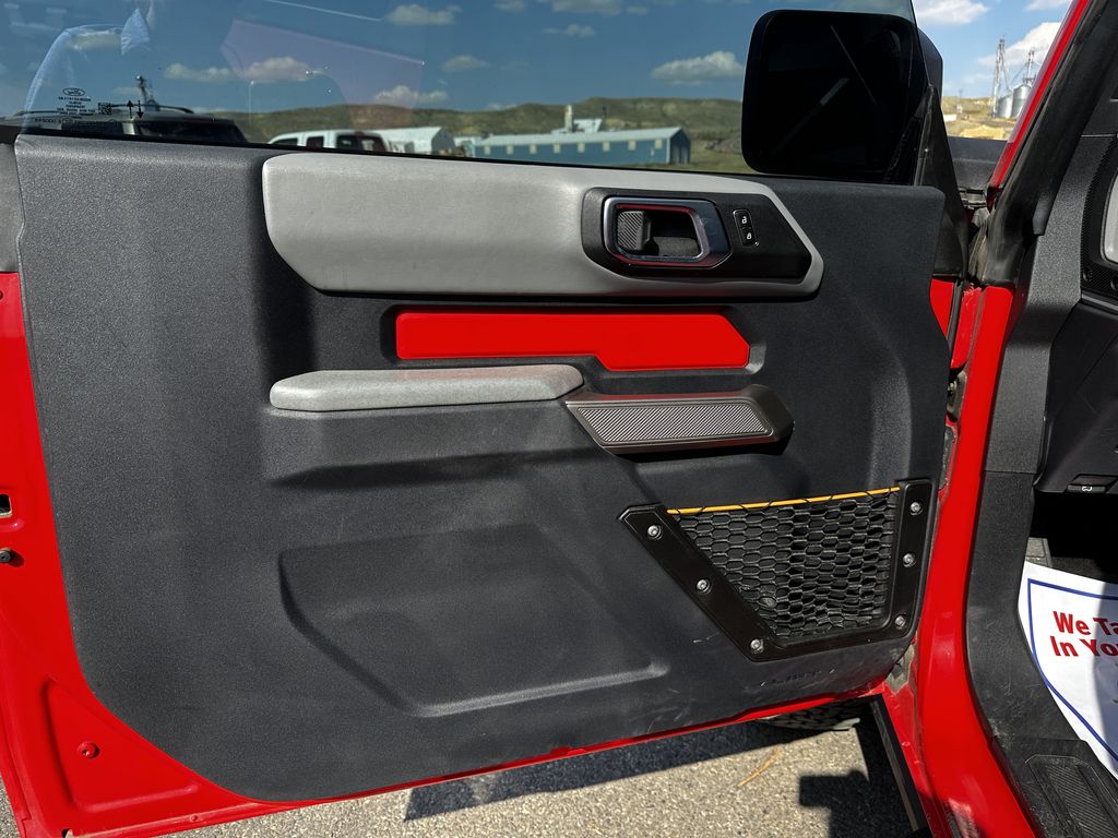 2023 Ford Bronco Badlands photo 6