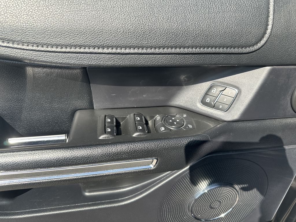 2020 Ford Expedition MAX XLT photo 7