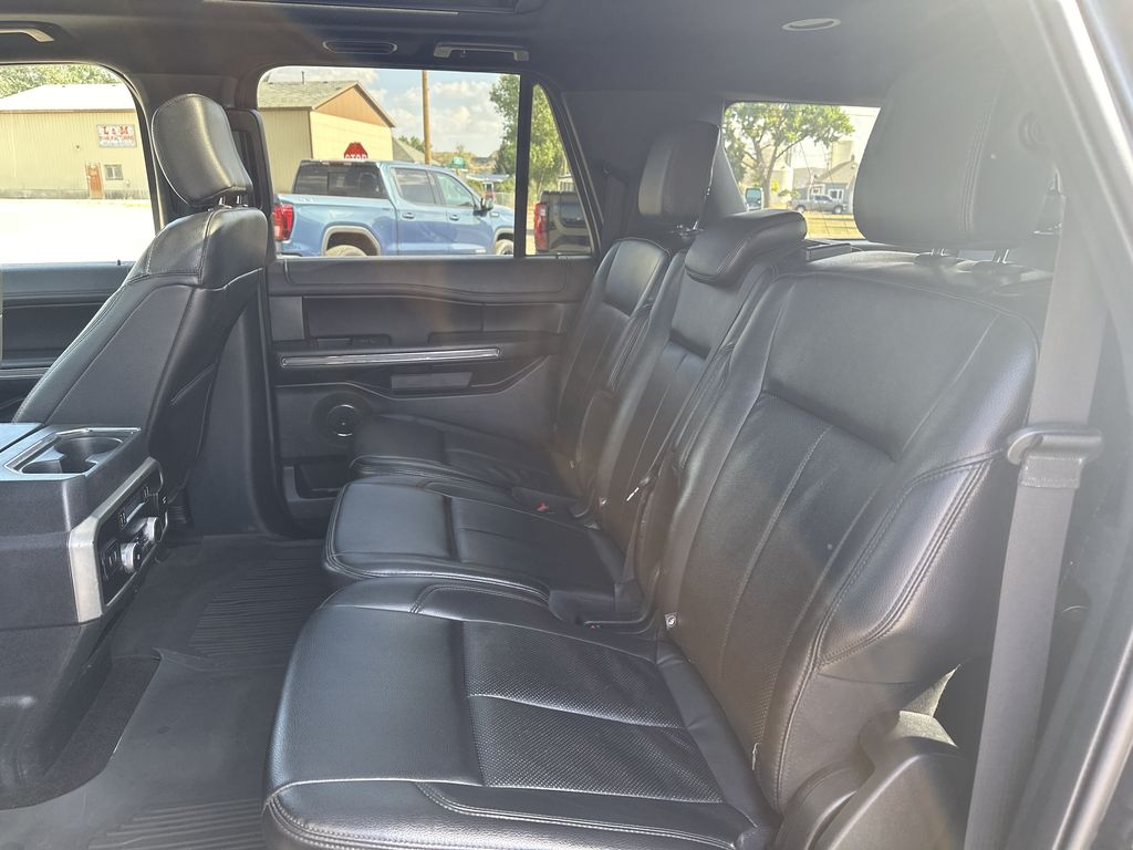 2020 Ford Expedition MAX XLT photo 14