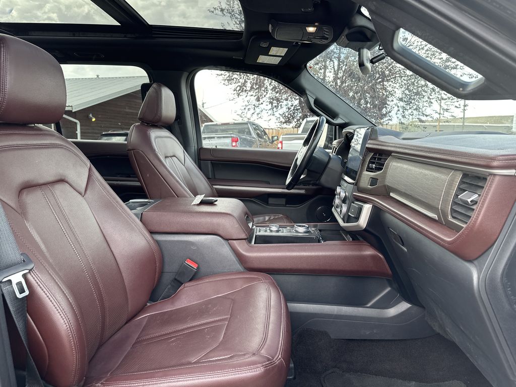 2023 Ford Expedition MAX Limited photo 18