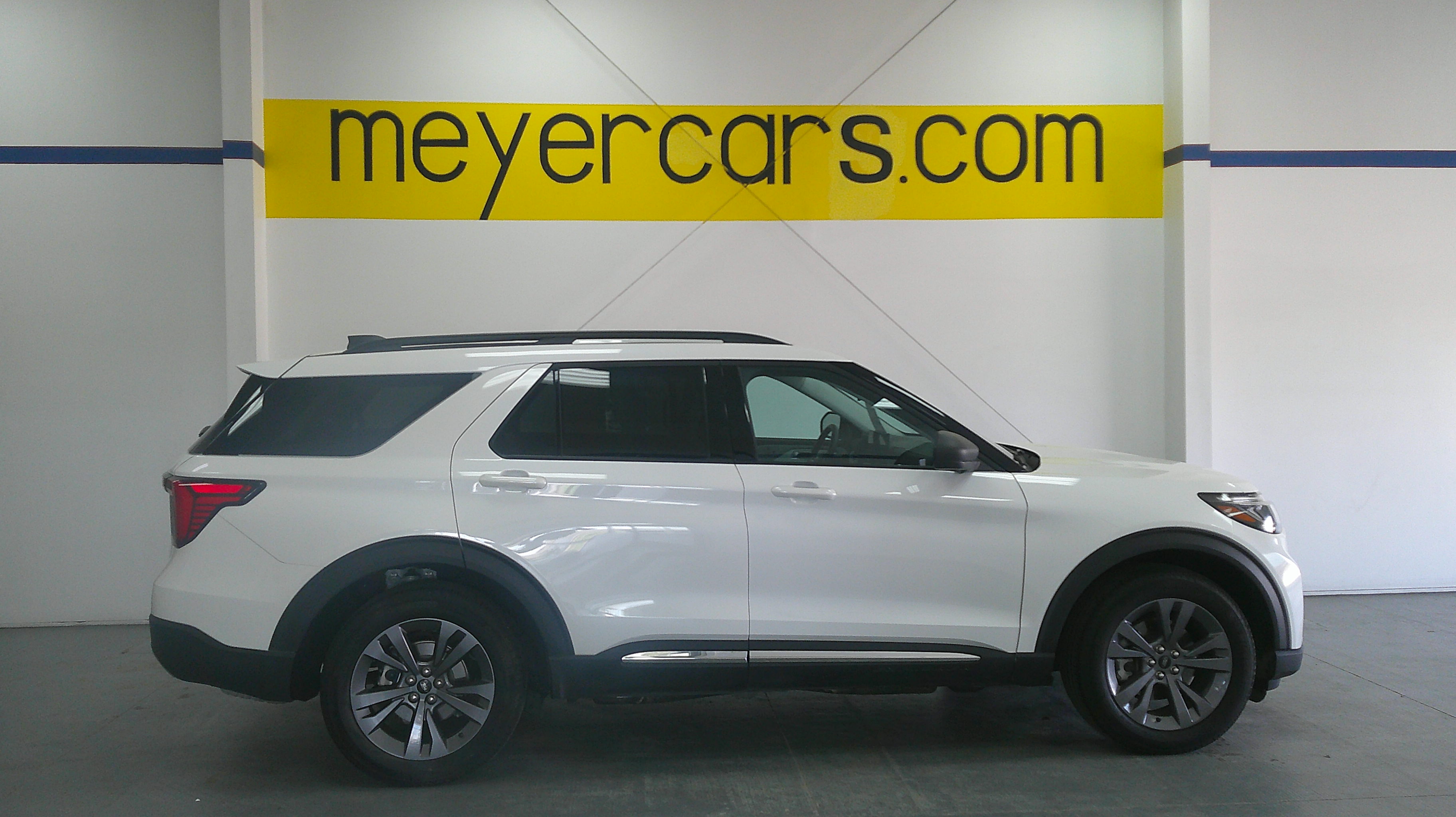 2025 Ford Explorer Active 4WD (PL535)'s photo