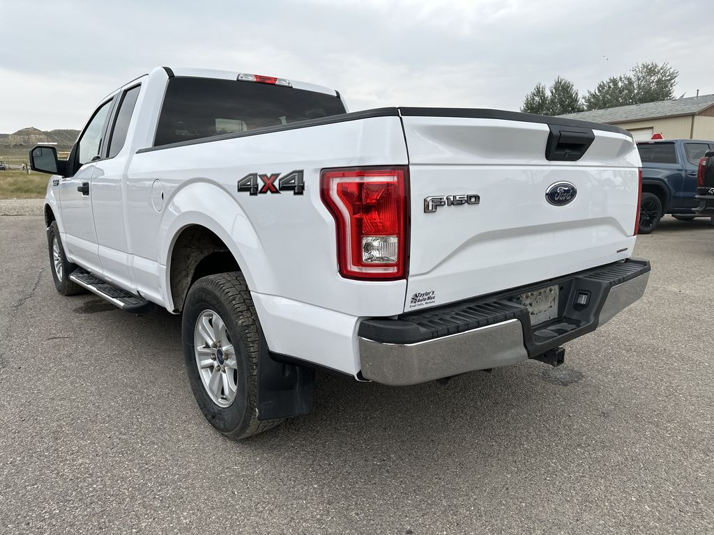 2016 Ford F-150 XLT photo 5