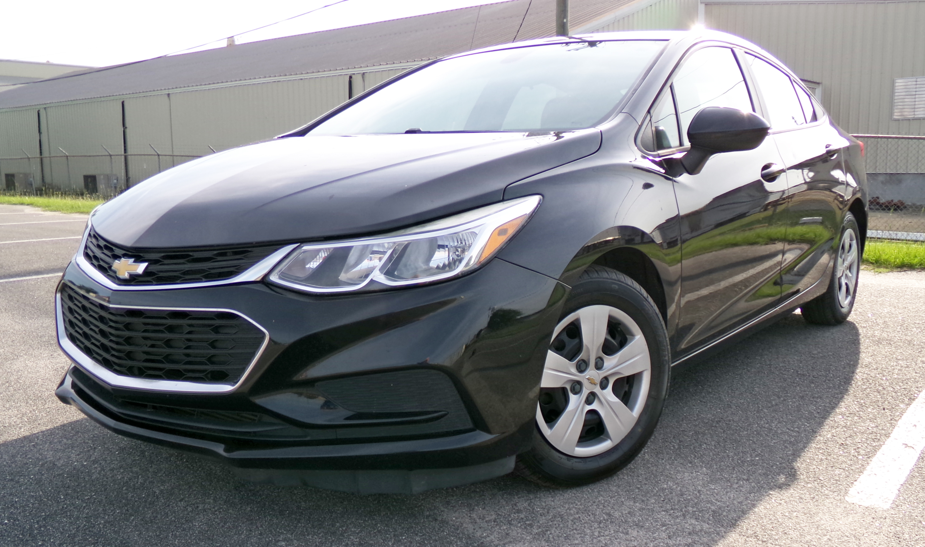 2017 Chevrolet Cruze LS Auto's photo