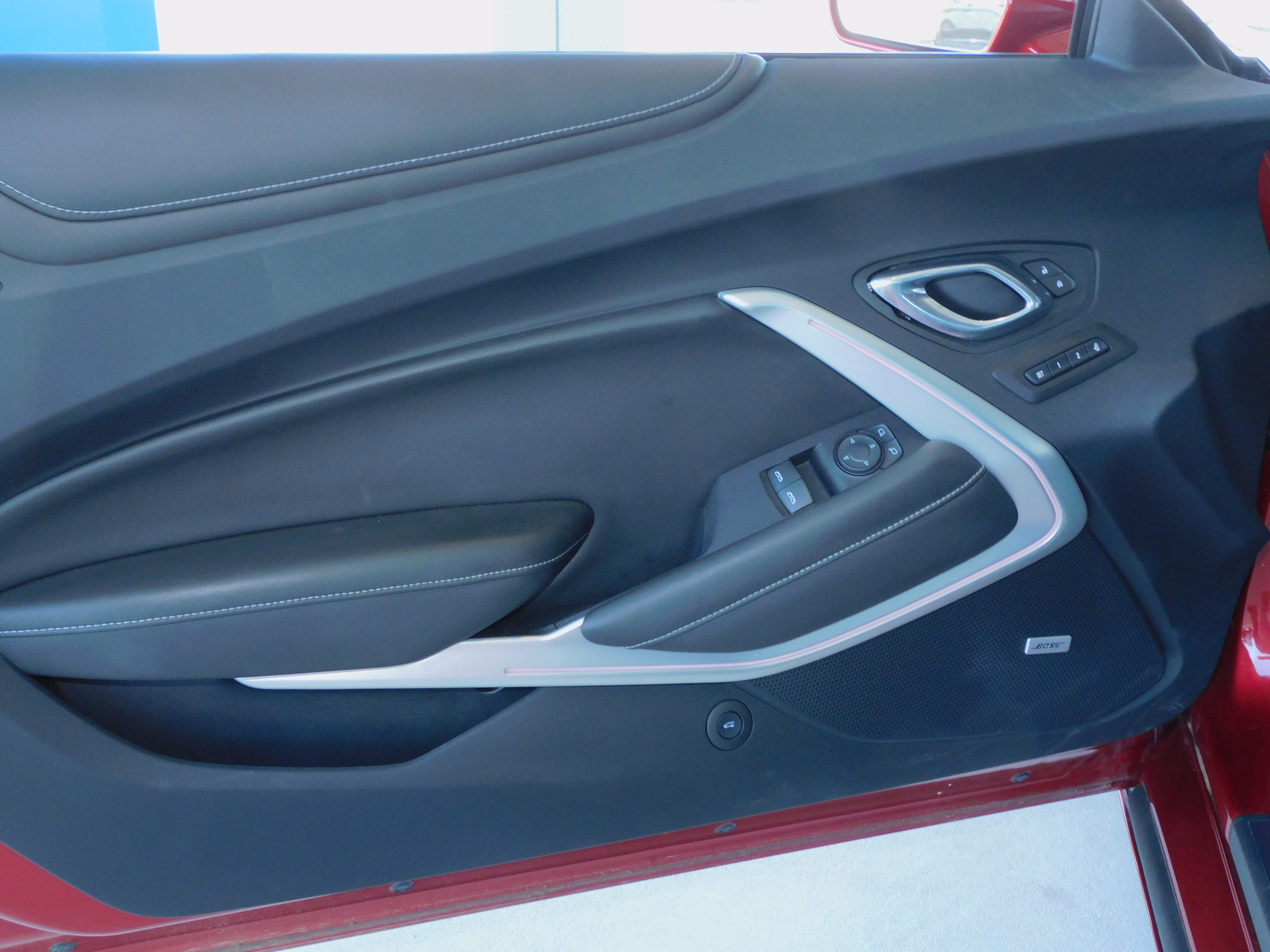 Used 2022 Wild Cherry Tintcoat Chevrolet 2SS image 25