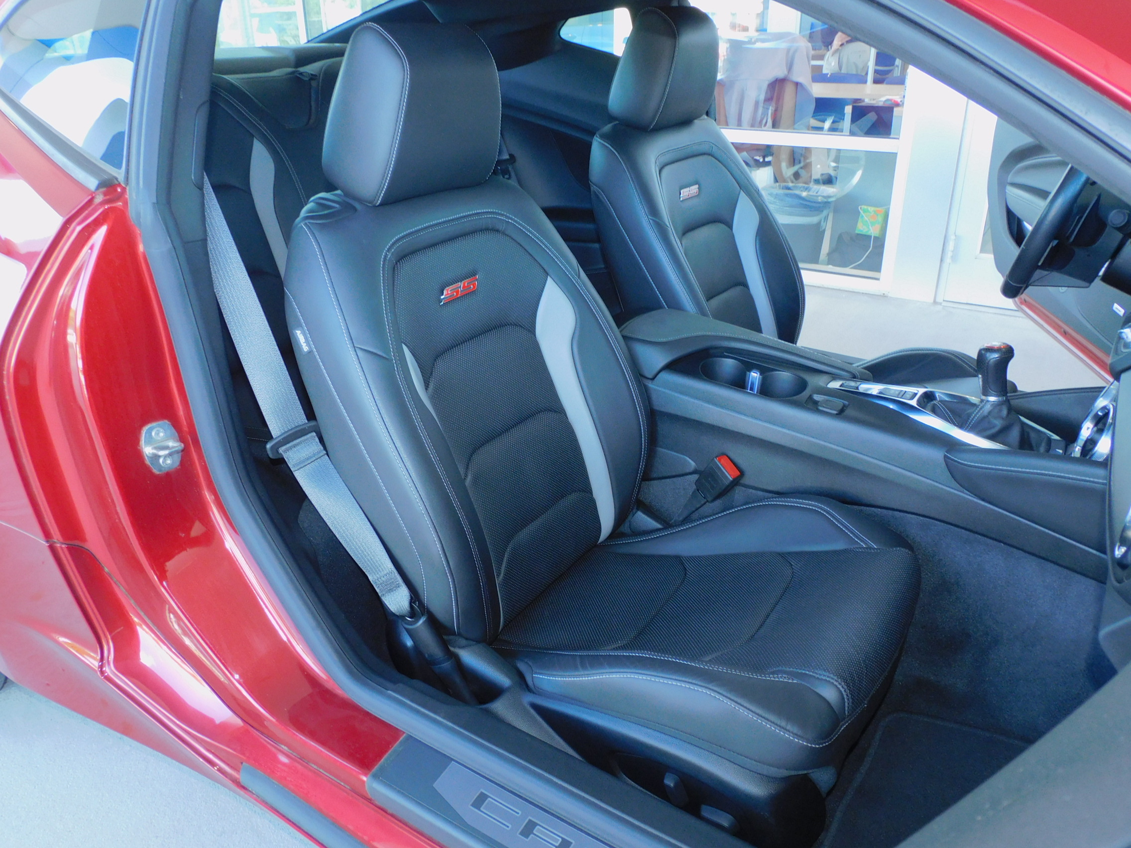 Used 2022 Wild Cherry Tintcoat Chevrolet 2SS image 28