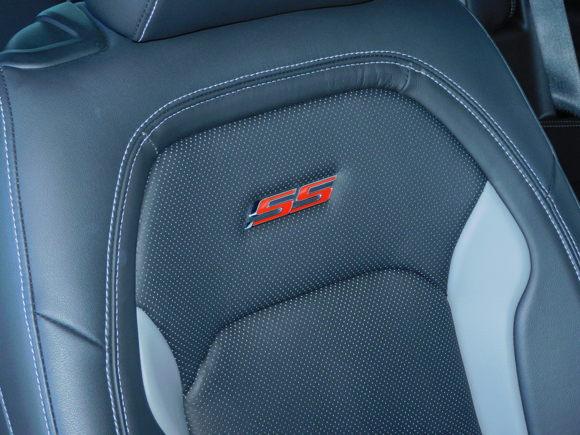 Used 2022 Wild Cherry Tintcoat Chevrolet 2SS image 6