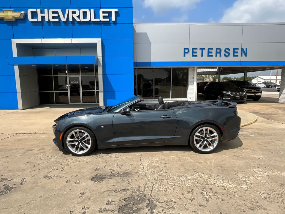 Used 2021 Chevrolet Camaro 2SS with VIN 1G1FH3D77M0114684 for sale in Fairbury, IL