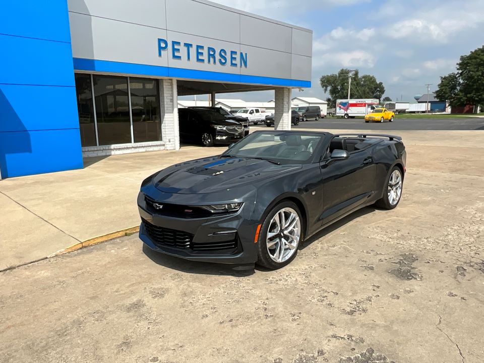 Used 2021 Chevrolet Camaro 2SS with VIN 1G1FH3D77M0114684 for sale in Fairbury, IL