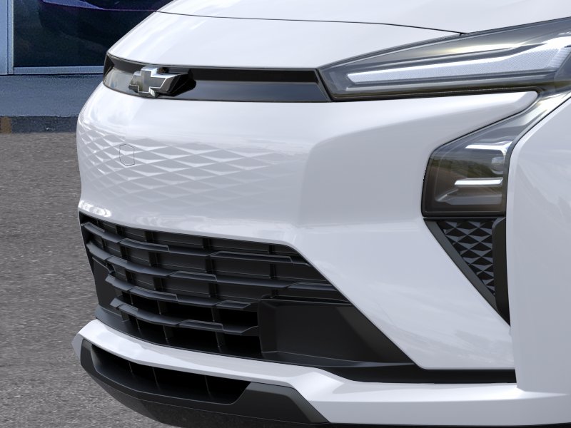 New 2027 Summit White Chevrolet LT image 13