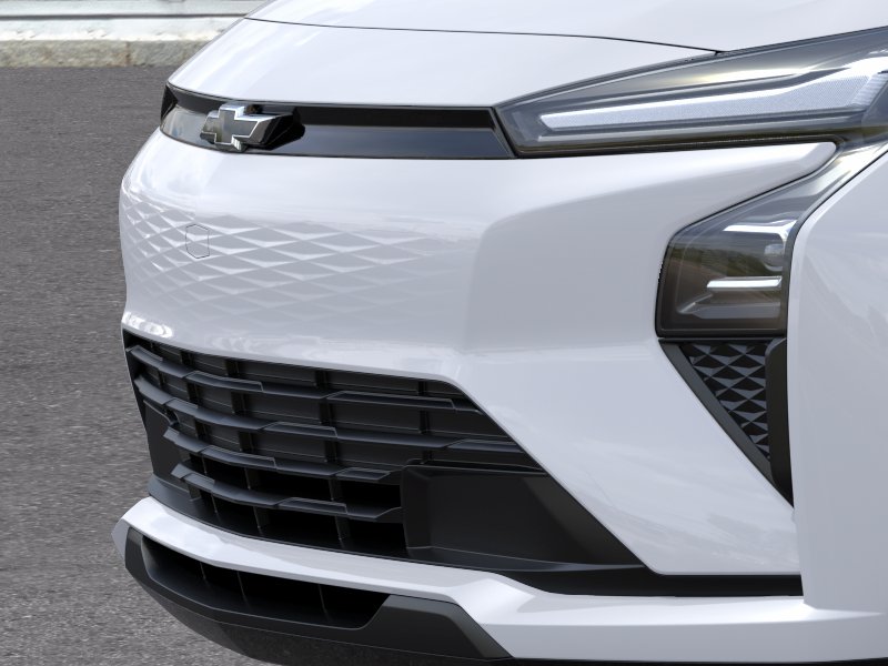 New 2027 Summit White Chevrolet LT image 37