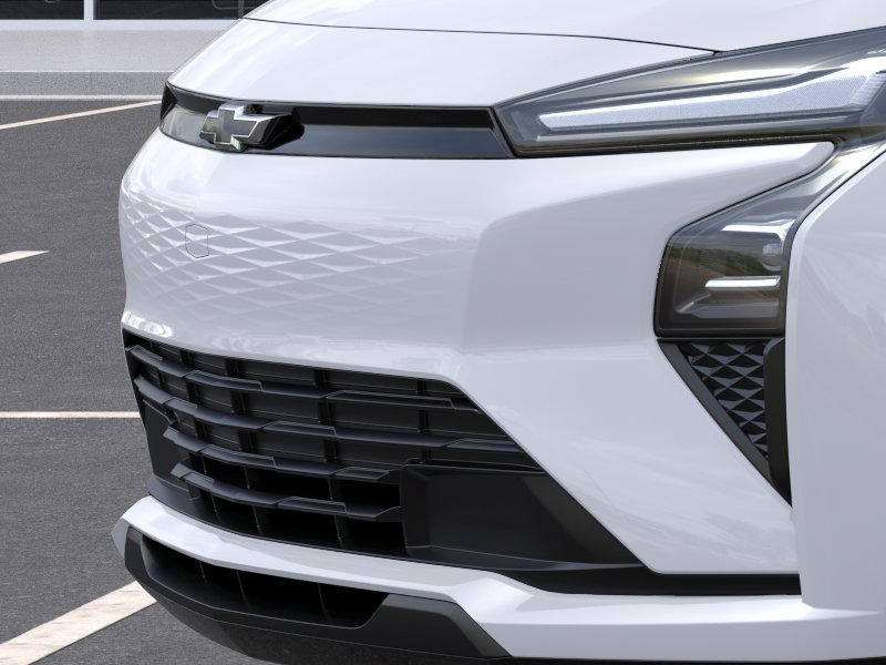 New 2027 Summit White Chevrolet LT image 39