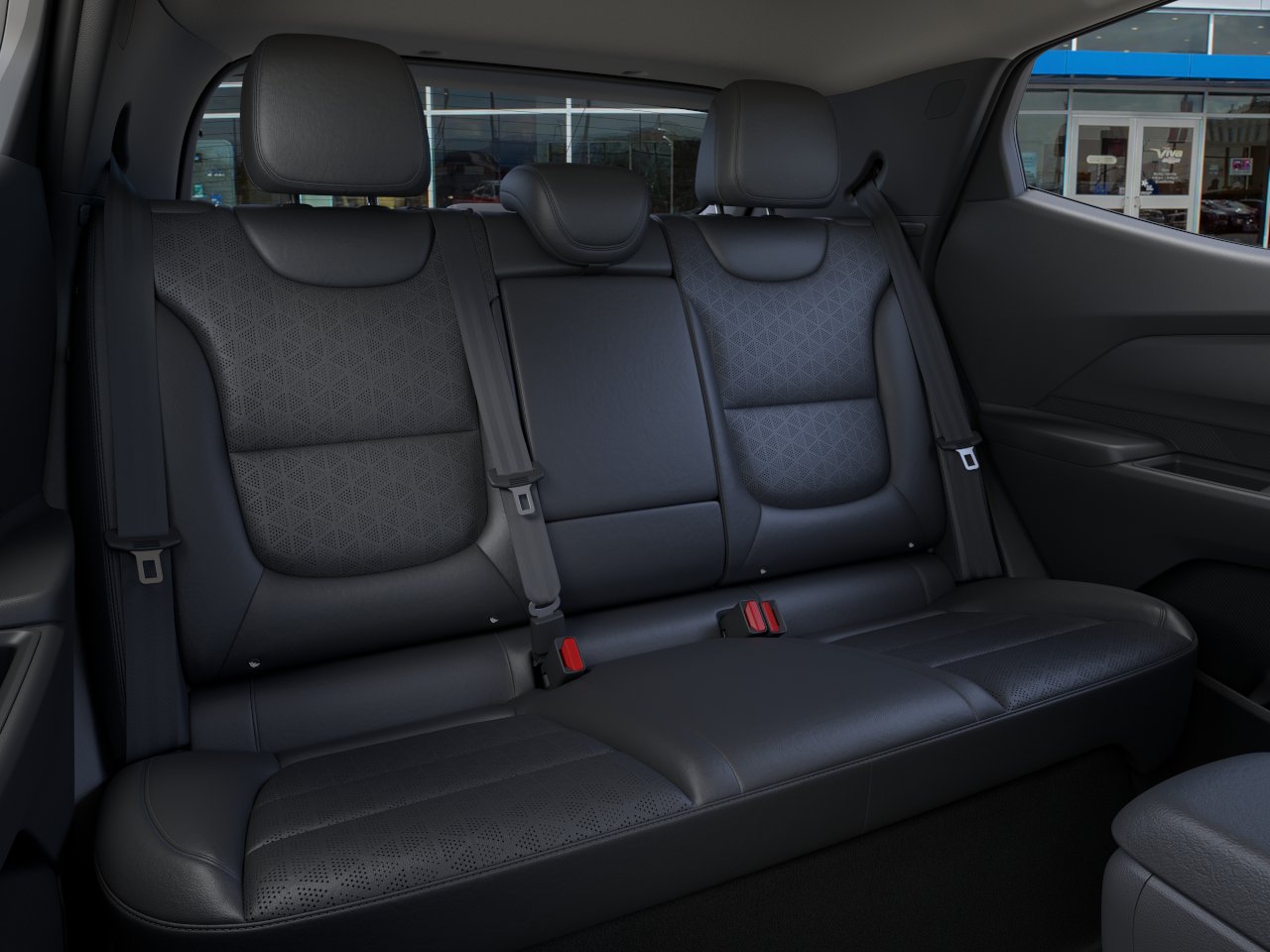 2027 Chevrolet Bolt LT - Photo 17