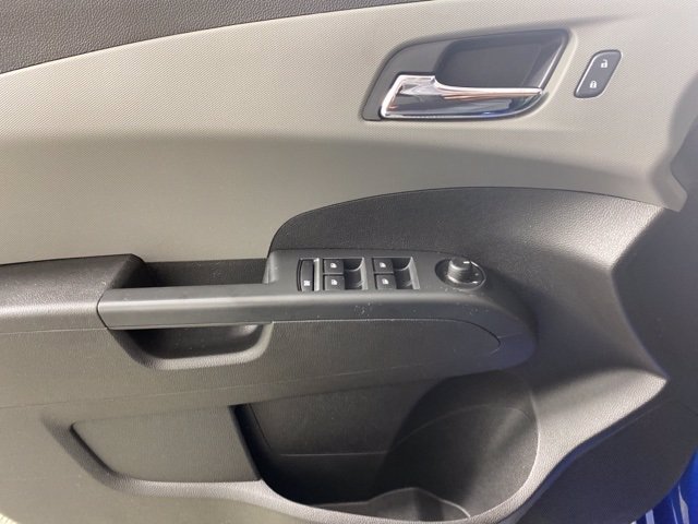 Pre-Owned 2017 Chevrolet Sonic LT