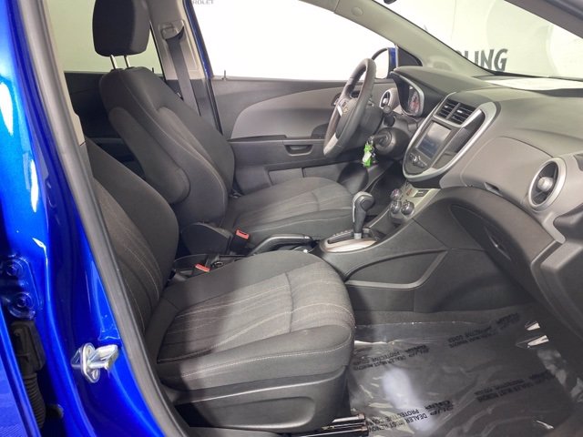 Pre-Owned 2017 Chevrolet Sonic LT