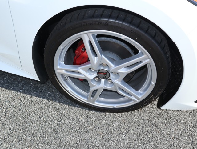 Used 2021 Arctic White Chevrolet 3LT image 31